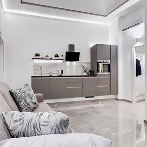 Unoseitre - Luxury & Appartamento Roma